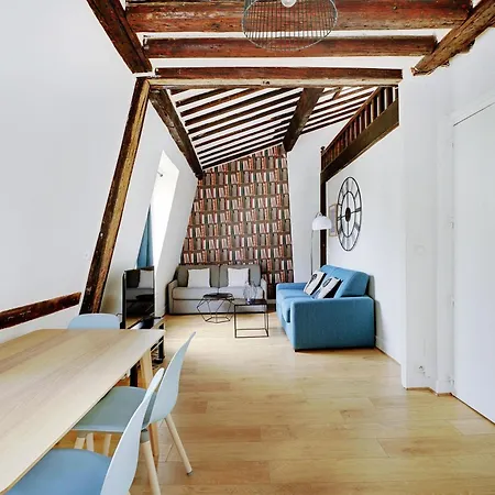 Apartment Parisian Charm In The Heart Of The Marais ! Paris
